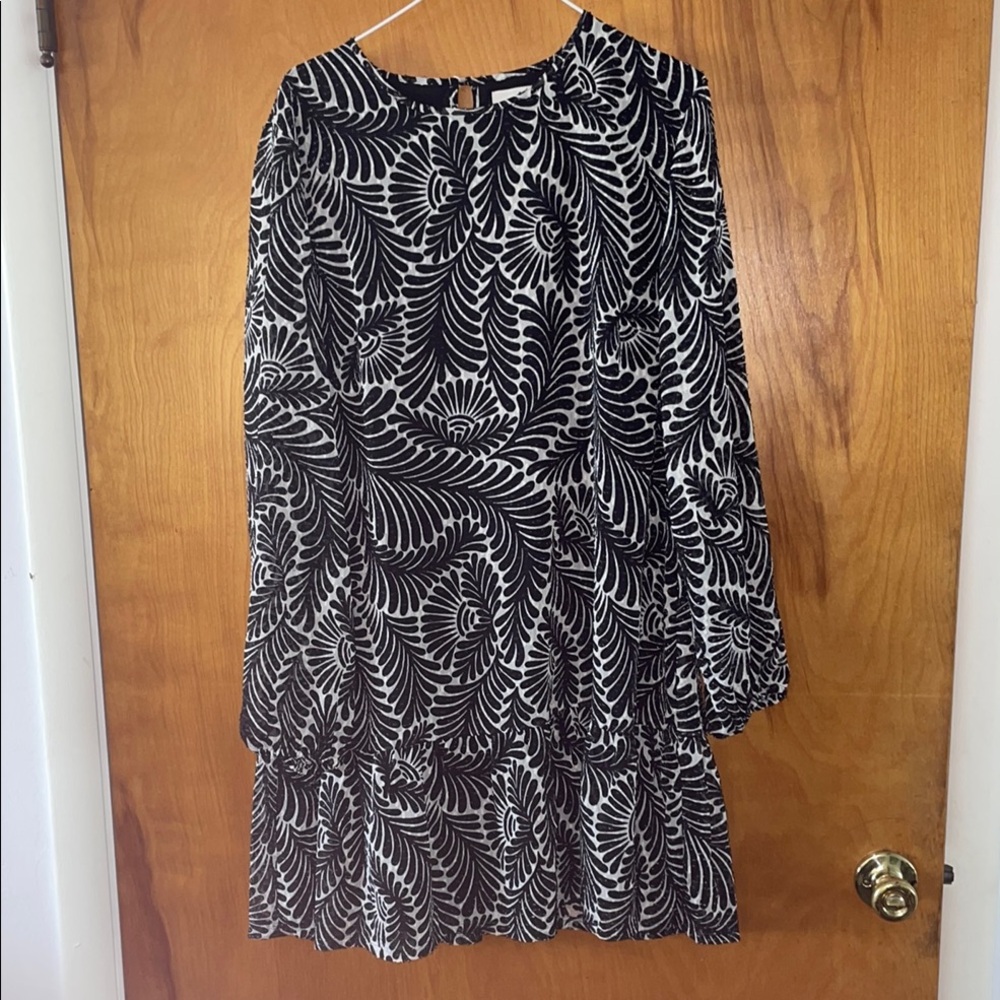 Elegant LOFT Black and White Patterned Dress
